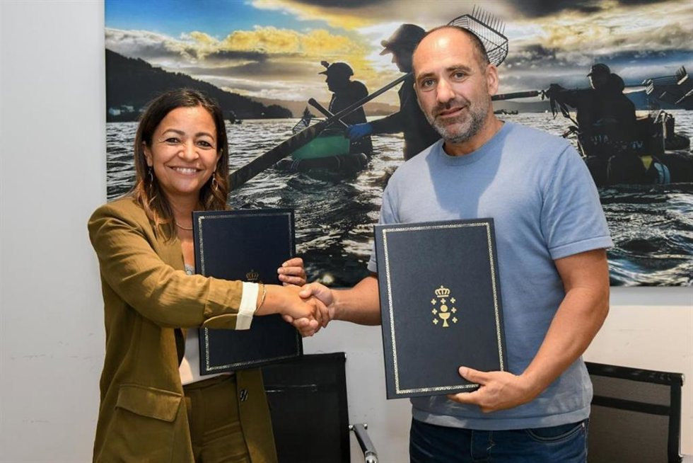 Pesca.- Mar y cofradía de Rianxo firman el convenio con 850.000 euros para recuperar una veintena de bancos marisqueros