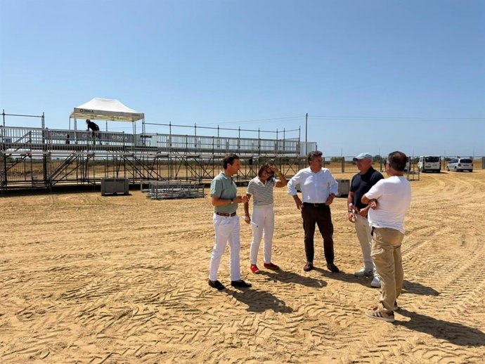 Visita a las instaciones del festival playa sonora de La Antilla.