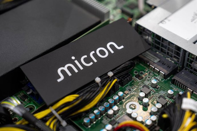 Archivo - Logo de Micron.