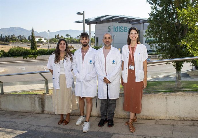 Investigadores del IdISBa y Son Espases desarrolladores del sistema rápido para medir las defensas.