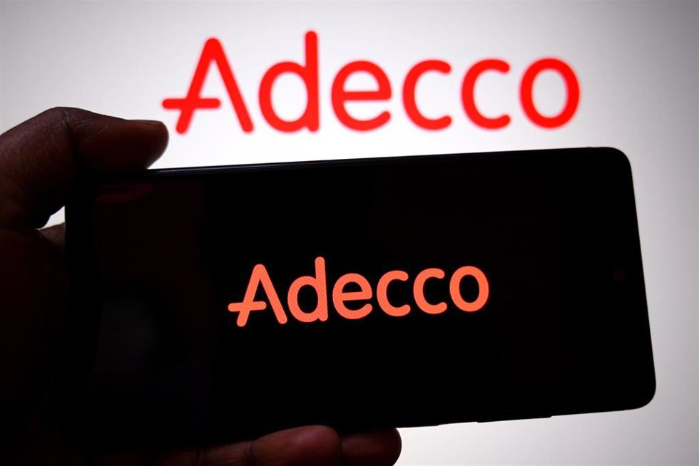 Archivo - Logo de la empresa Adecco.