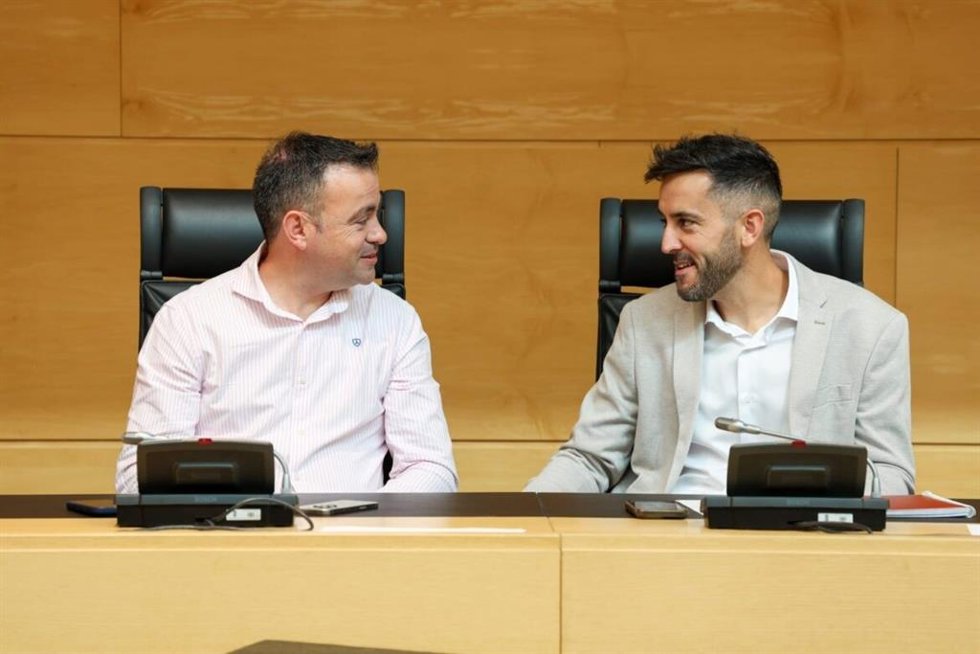 El secretario de Educación del PSOE en Castilla y León, Javier García, en la constitución de una de las comisiones parlamentarias