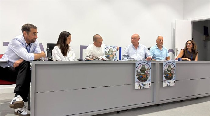 Pedro Jesús Jiménez; Rocío Jiménez;  Manuel Guerra; Francisco Javier Vinjoy; Antón Martínez, y Verónica Rodríguez.