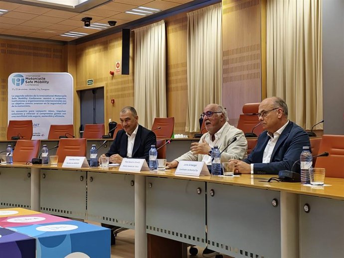 Presentación de la International Motorcycle Safe Mobility Conference (IMSMC),