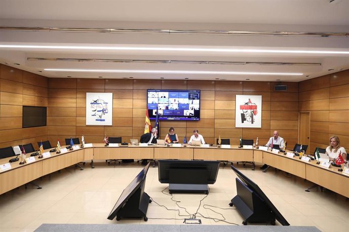 La ministra de Sanidad, Mónica García, preside la reunión del pleno del CISNS, a 10 de julio de 2026, en Madrid (España). Esta reunión tiene el objetivo de desbloquear importantes partidas presupuestarias y abordar diversas reformas normativas bajo un cli