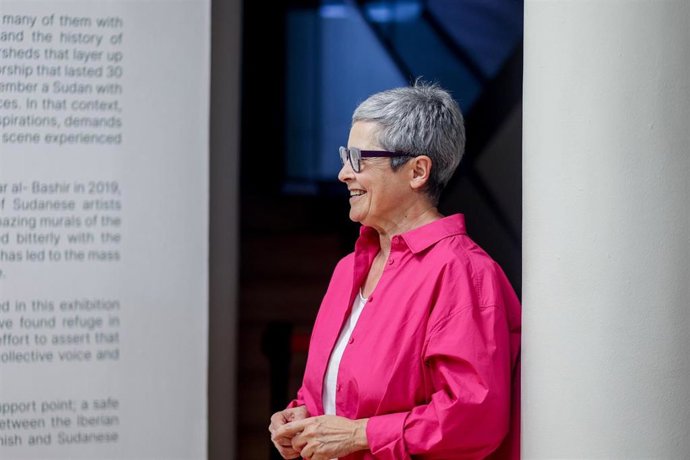 Archivo - La directora de la feria del libro Eva Orúe, durante la inauguración del ciclo de conciertos de 'Las mil y una noches' de la Feria del Libro, en Casa Árabe, a 31 de mayo de 2024, en Madrid (España). 