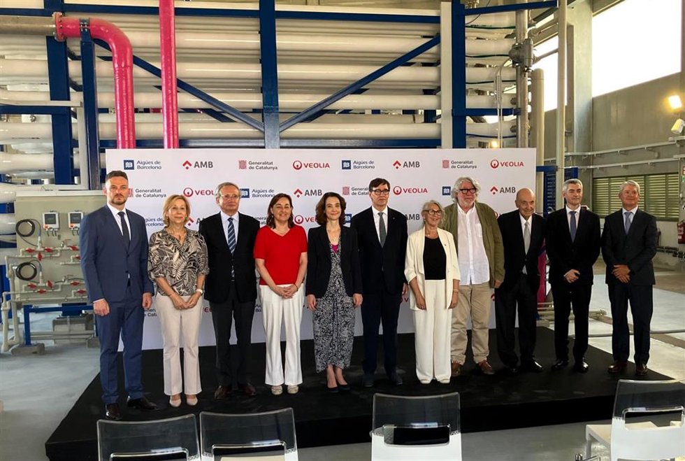 Las autoridades presentes en el acto