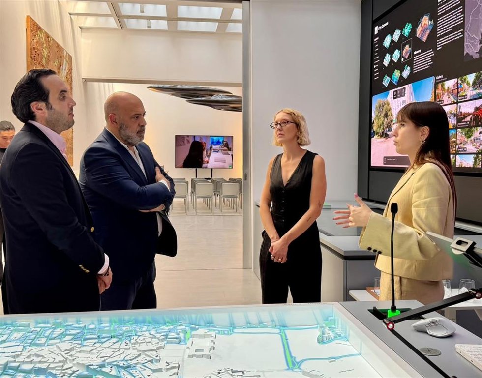 Martínez aborda en la Norman Foster Foundation una serie de  proyectos estratégicos de Palma.