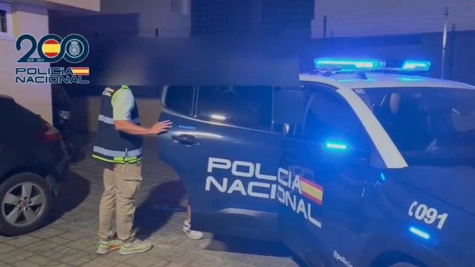 La Policía Nacional detiene a un segundo hombre por su presunta implicación en el atraco de una joyería en el Centro Comercial El Mirador, en Las Palmas de Gran Canaria