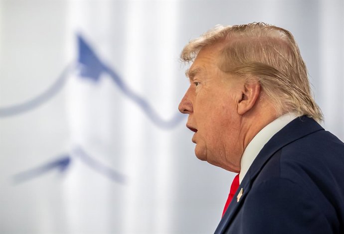 El president d'EUA, Donald Trump, durant la cimera de juny del G7 a Évian (França), en imatge d'arxiu 