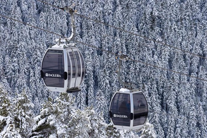 Archivo - Baqueira Beret abre la venta anticipada de su forfait de la próxima temporada y activa las reservas para el invierno.
