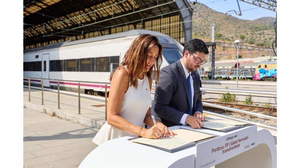 Firma este viernes del protocolo de colaboración en Portbou (Girona)