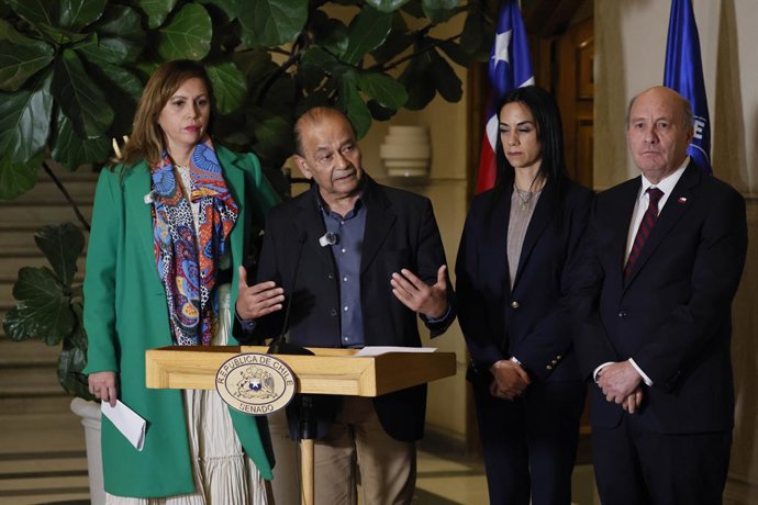 Valparaiso, 8 de julio 2026 Punto de prensa del ministro de Hacienda Jorge Quiroz, y los senadores Ricardo Celis, Paulina Nunez y Loreto Carvajal tras comision de Trabajo Sebastian Cisternas/Aton Chile