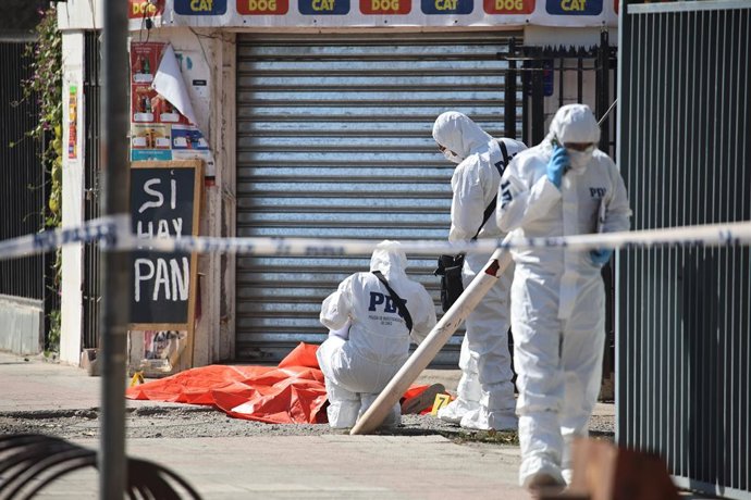 Santiago, 09 de Abril de 2026.  Asalto a funcionario de PDI de franco en Av Central con Los Pioneros en Pedro Aguirre Cerda con el resultado de un delincuente muerto y dos detenidos   Diego Martin/Aton Chile