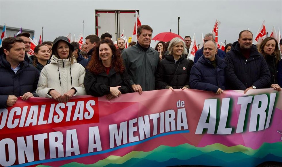 El secretario xeral del PSdeG, José Ramón Gómez Besteiro, en una manifestación contra Altri, en imagen de archivo.