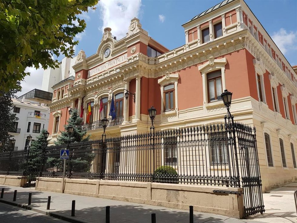 Archivo - Fachada de la Diputación de Albacete.