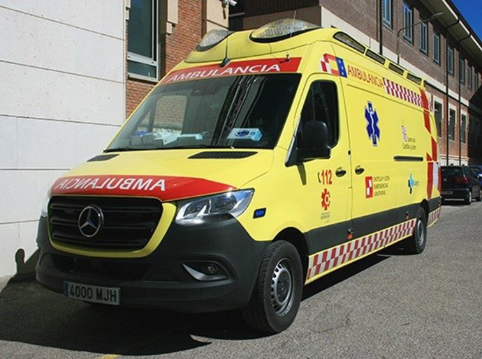Archivo - Ambulancia.