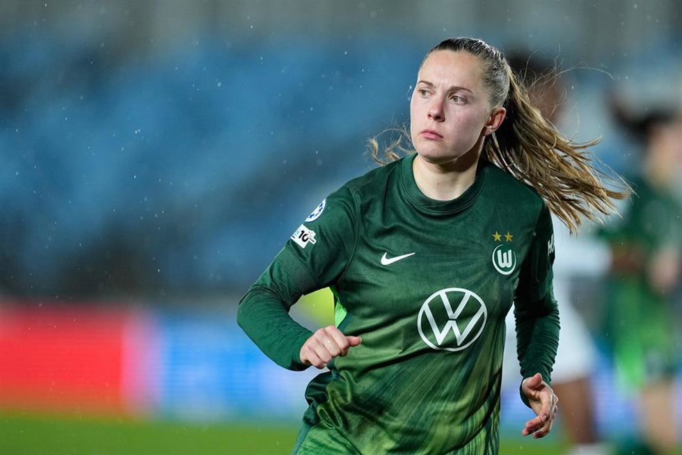 Archivo - Janou Levels, en un partido con el Wolfsburg.