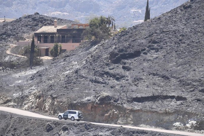 Una casa calcinada, en el incendio forestal, a 10 de julio de 2026, en Los Gallardos, Almería, Andalucía (España). 
