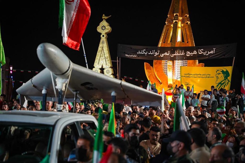Un dron durante un desfile militar en Irán (archivo)