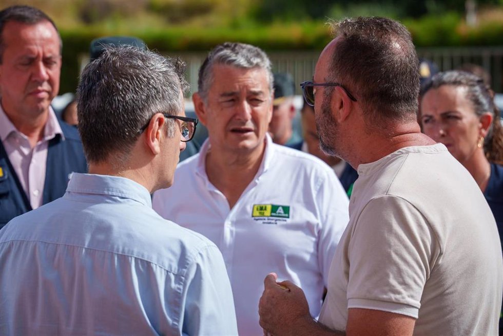 El vicepresidente primero de la Junta de Andalucía y consejero de Presidencia, Sanidad y Emergencias, Antonio Sanz, en el Puesto de Mando Avanzado establecido en Turre (Almería).