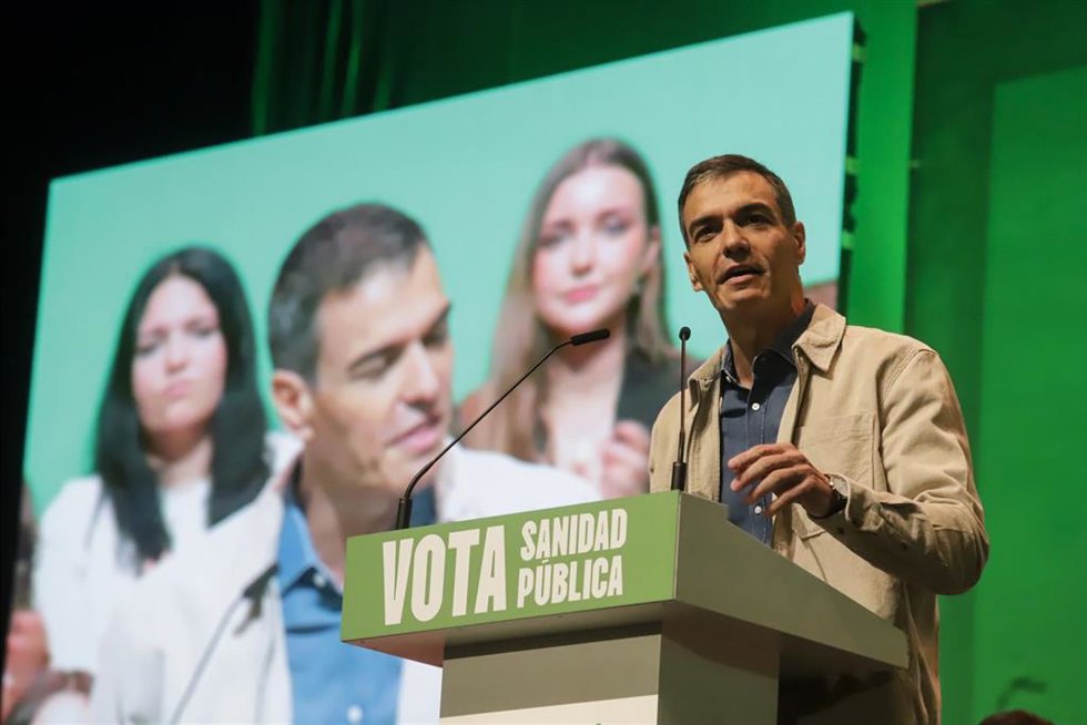Archivo - El secretario general del PSOE y presidente del Gobierno, Pedro Sánchez, durante un mitin electoral, a 10 de mayo de 2026 en La Línea de la Concepción, Cádiz (Foto de archivo).