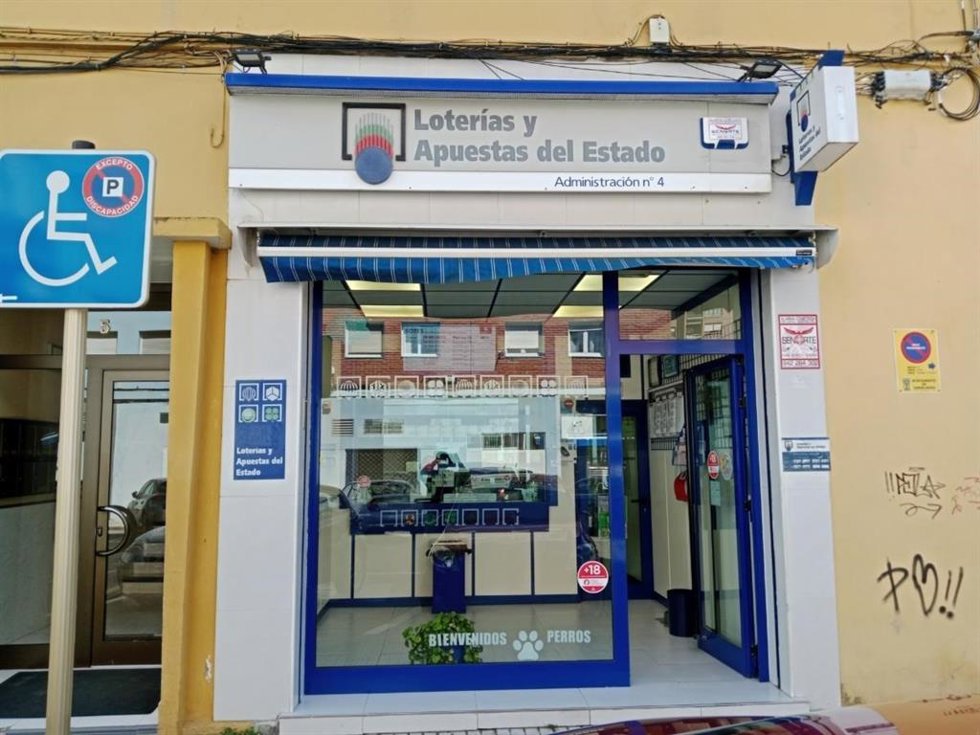 Adminstración número 4 de la calle Valdáliga de Torrelavega