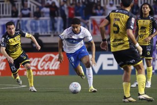 Futbol, San Luis vs Universidad Catolica Fecha 6, Copa Chile 2026. El jugador de Universidad Catolica, Juan Francisco Rossel, durante el partido de la Copa Chile contra San Luis realizado en el Estadio Lucio Farina, en Quillota, Chile. 6/7/2026 Sebastian