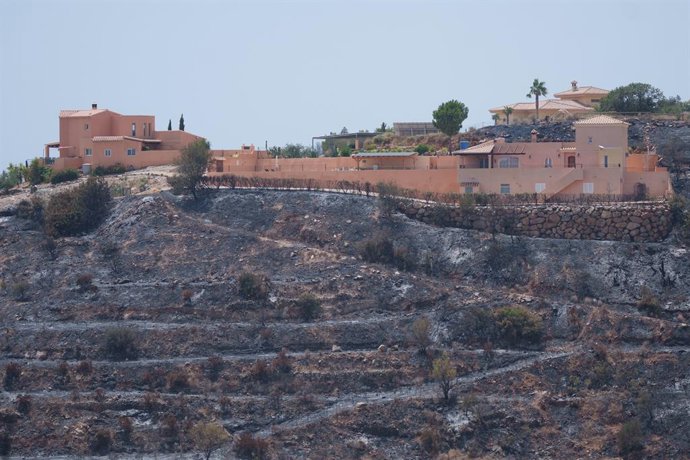 Imagem da área afetada pela passagem do incêndio de Los Gallardos. Em 11 de julho de 2026, em Almería (Andaluzia, Espanha).