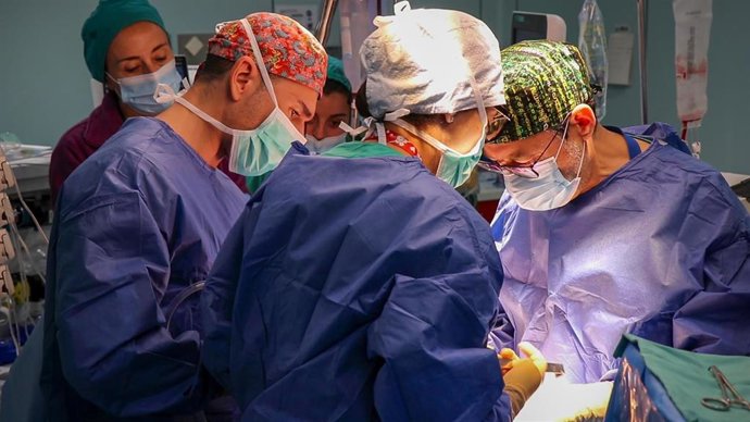 Archivo - CValenciana.- El Hospital La Fe registra un incremento del 30,5% de trasplantes y un 50% más de donaciones de órganos