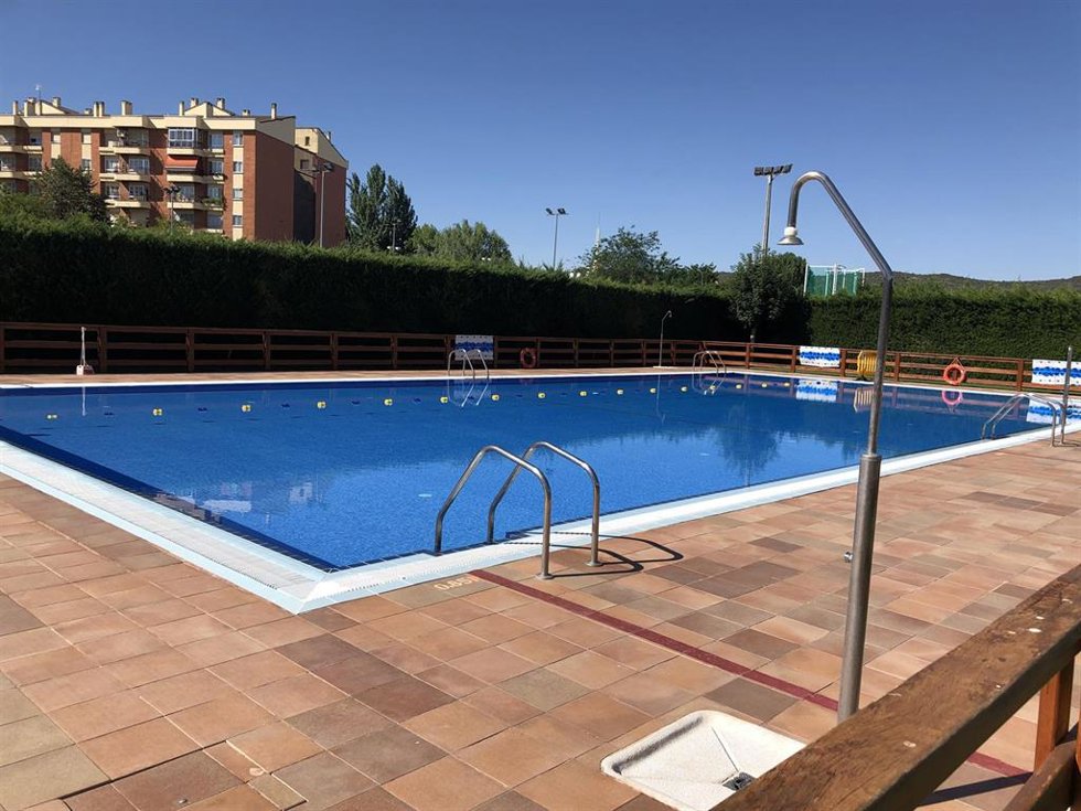 Archivo - Piscina de verano 'Luis Ocaña' de Cuenca.