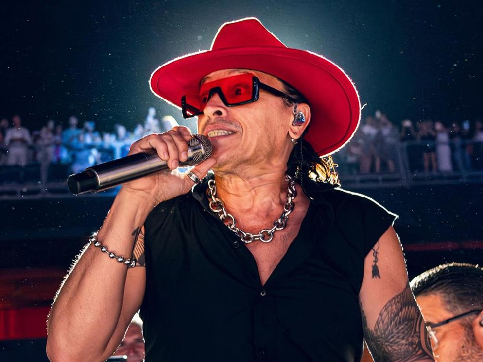 Elvis Crespo desvela cómo nació su colaboración con Quevedo en 'La Graciosa'