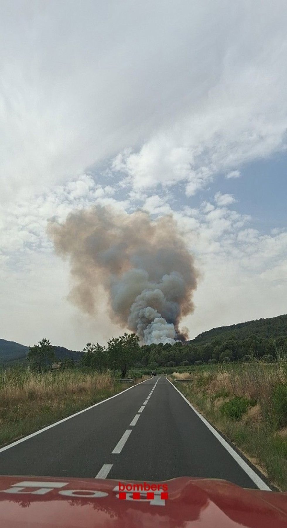 Imagen del incendio en Aiguamúrcia