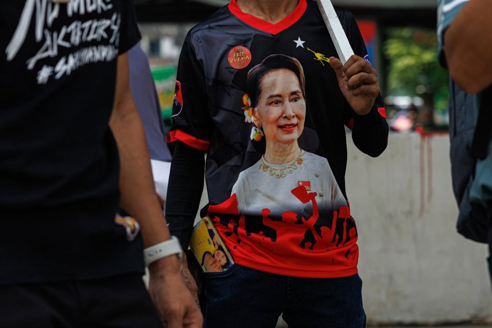 Archivo - Concentración en Tailandia por la premio Nobel de la Paz Aung San Suu Kyi a 1 de mayo de 2026 