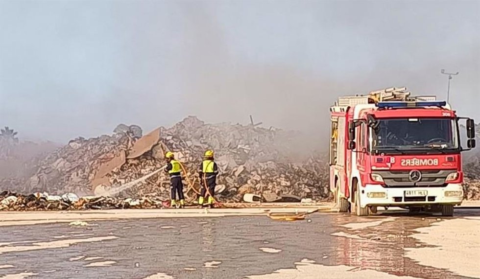 Incendio en una planta de residuos de Llucmajor