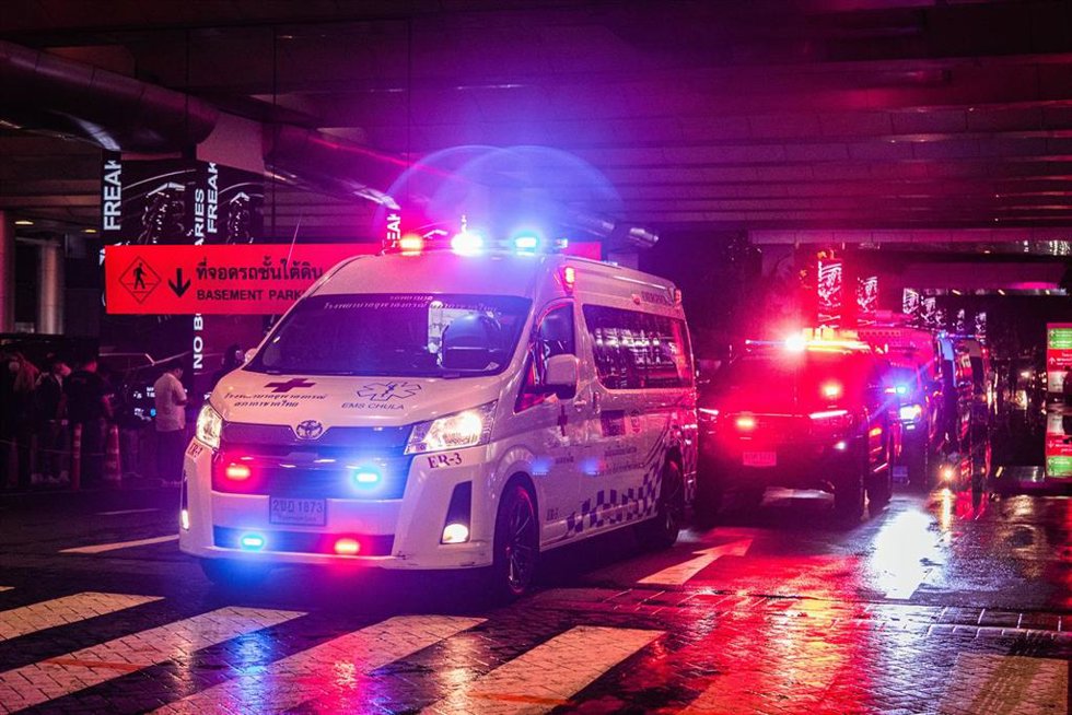 Archivo - Ambulancia en Bangkok (archivo)