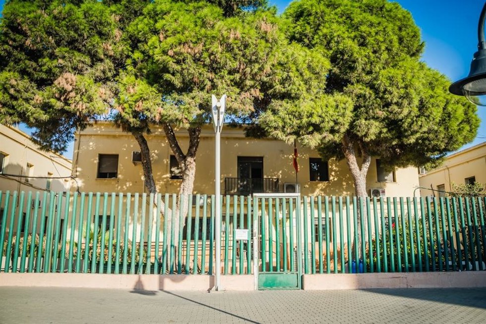 Archivo - Cuartel de la Guardia Civil de Roquetas de Mar (Almería). 
