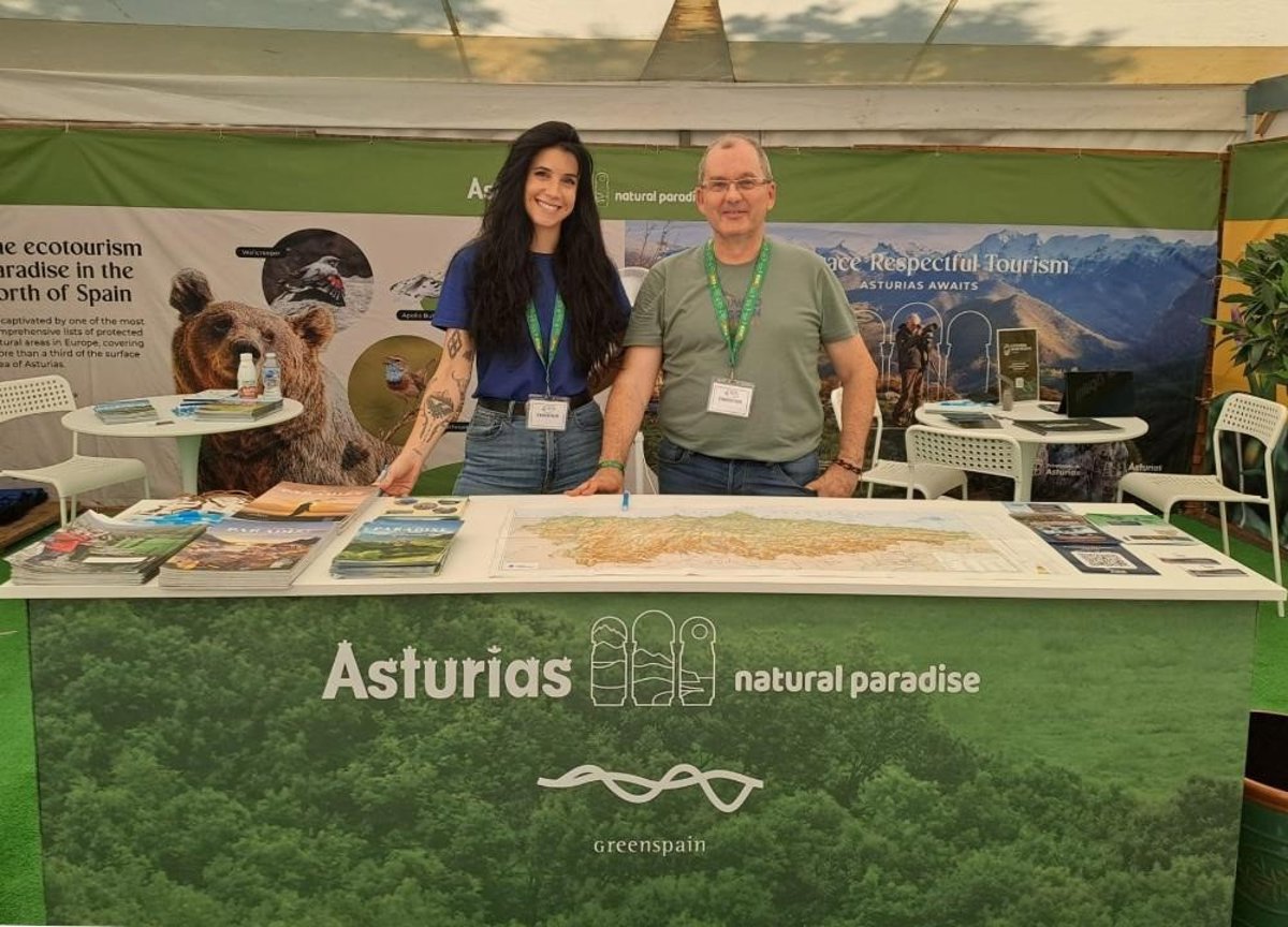 Más de 300 personas visitan el estand de Asturias en la feria británica Global BirdFair