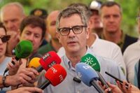 Bolaños califica la columna de Rajoy como "muy desafortunada" y critica que el PP ejerza "gamberrismo internacional"