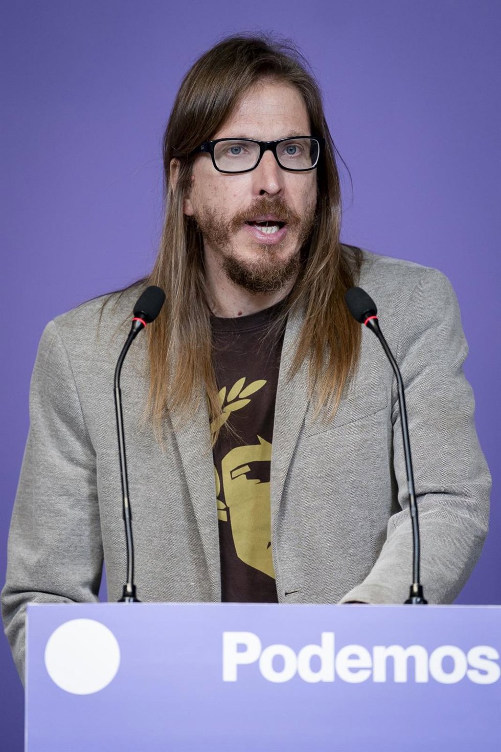 Archivo - El secretario de Organización y portavoz de Podemos, Pablo Fernández