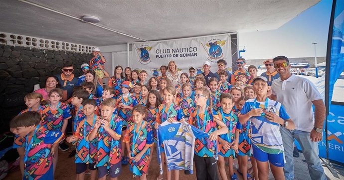 Archivo - Participantes en la modalidad de vela en los 'Juegos Cabildo'
