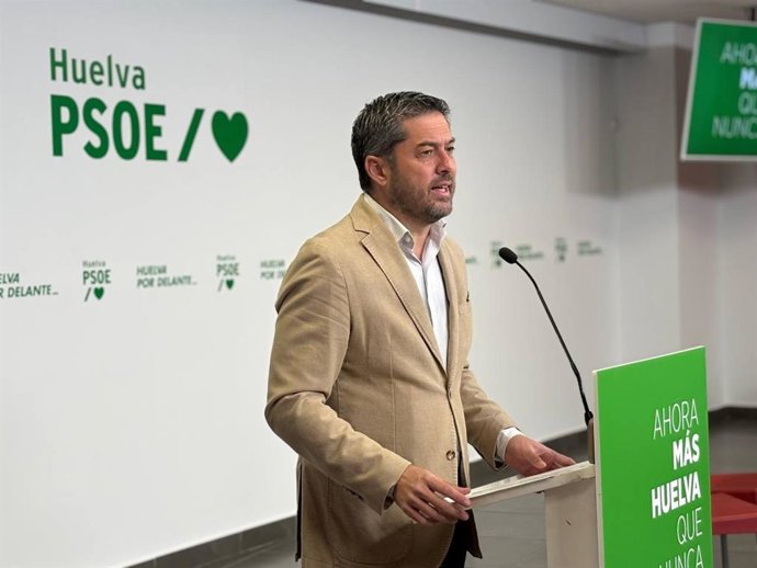 El secretario de Organización del PSOE de Huelva, Francisco Baluffo.