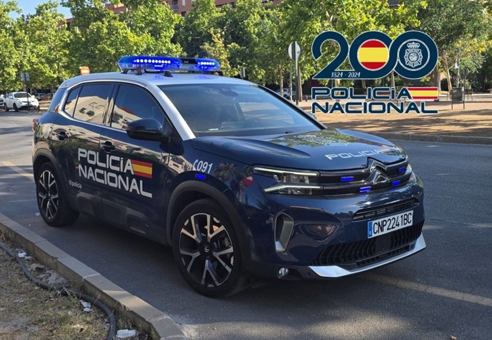 Vehículo de la Policía Nacional de Granada.