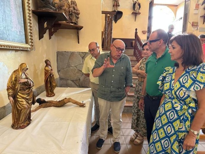 Presentación de las esculturas restauradas y que han regresado ya a Olvés.
