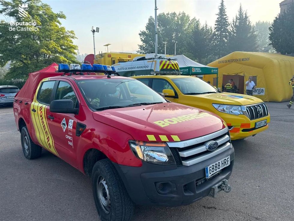 Vehículos de los servicios de extinción de los Bomberos de la Diputación de Castellón.