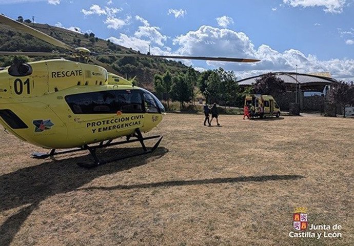 Rescatada una montañera lesionada en un tobillo en Posada de Valdeón (León).