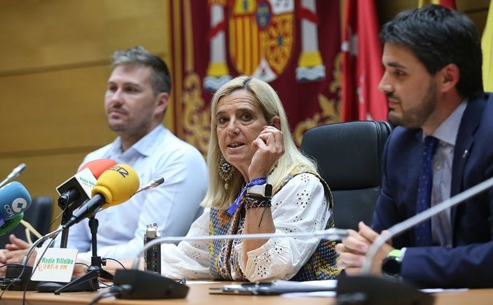 Archivo - La alcaldesa de Collado Villalba, Mariola Vargas, presenta la reforma fiscal que el Ayuntamiento llevará al Pleno de junio.