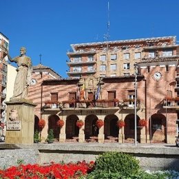 Archivo - El Ayuntamiento de Calahorra constituye este lunes su Junta de Gobierno Local