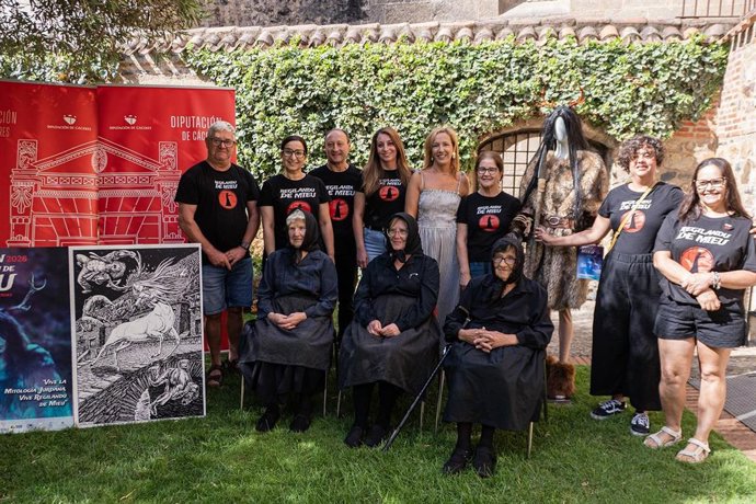 Presentación de una nueva edición de 'Regilandu de mieu', que se celebra en Cambrón del 22 al 26 de julio