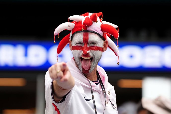 11 July 2026, US, Miami: An England fan cheers in the stands ahead of the 2026 FIFA World Cup quarter final soccer match between Norway and England at Miami Stadium. Photo: Martin Rickett/PA Wire/dpa